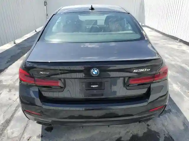 WBA33AG01PCL93934 2023 BMW 5 SERIES-5