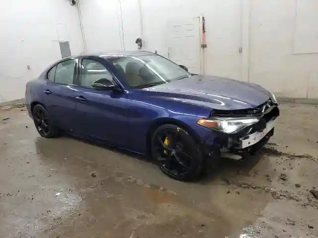 ZARFAMAN1L7637425 2020 ALFA ROMEO GIULIA-3