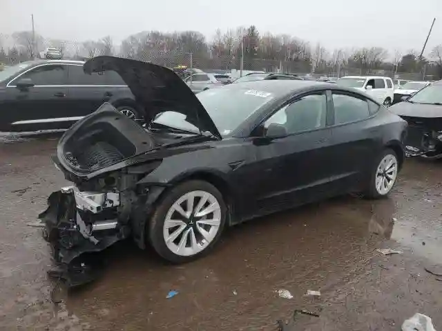 5YJ3E1EA3NF288398 2022 TESLA MODEL 3-0