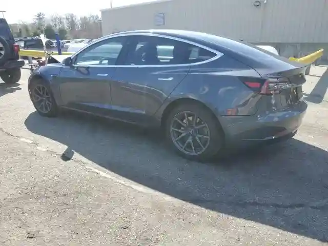 5YJ3E1EB5KF520780 2019 TESLA MODEL 3-1