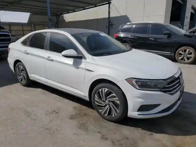 3VWE57BU8LM082560 2020 VOLKSWAGEN JETTA-3