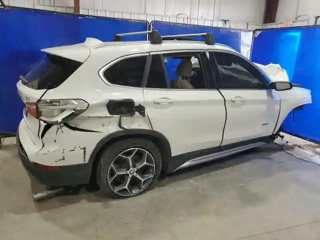 WBXHT3C31GP889185 2016 BMW X1-2