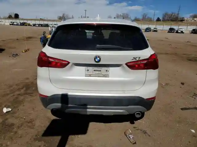 WBXHT3C35J5K29010 2018 BMW X1-5