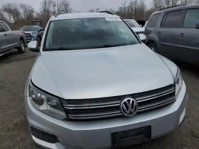 WVGBV7AXXHK000128 2017 VOLKSWAGEN TIGUAN-4