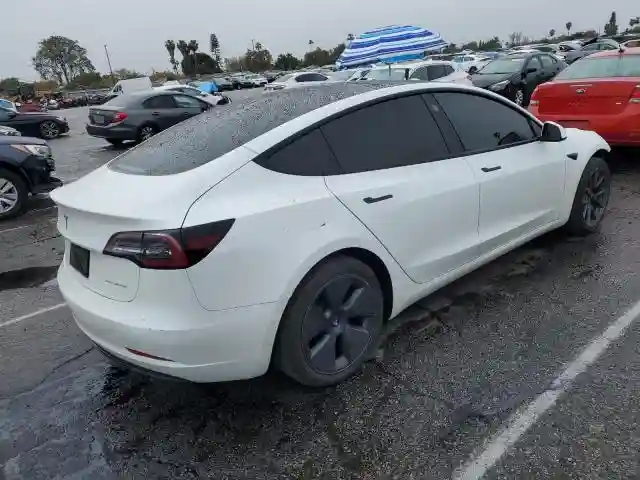 5YJ3E1EB4NF212763 2022 TESLA MODEL 3-2
