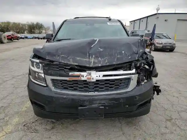 1GNSCHKC7HR236682 2017 CHEVROLET SUBURBAN-4