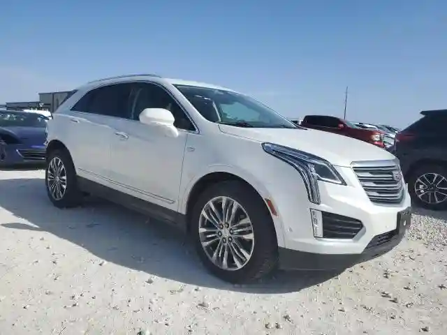 1GYKNERS3JZ187009 2018 CADILLAC XT5-3