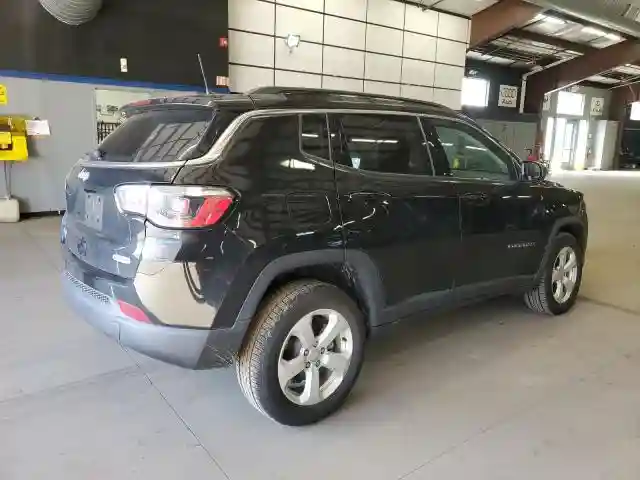 3C4NJDBB0KT593907 2019 JEEP COMPASS-2
