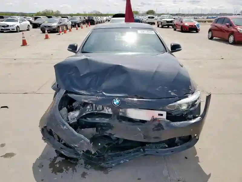 WBA4Z3C51JEC57401 2018 BMW 4 SERIES-4