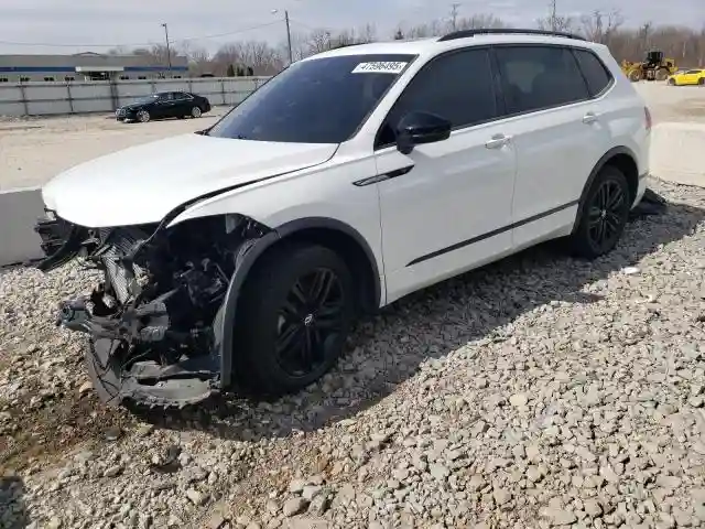 3VV8B7AX1NM103449 2022 VOLKSWAGEN TIGUAN-0