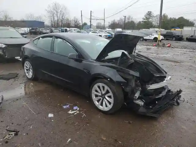 5YJ3E1EA3NF288398 2022 TESLA MODEL 3-3
