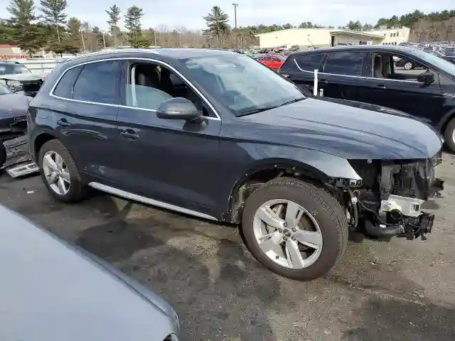 WA1BNAFY5K2139250 2019 AUDI Q5-3