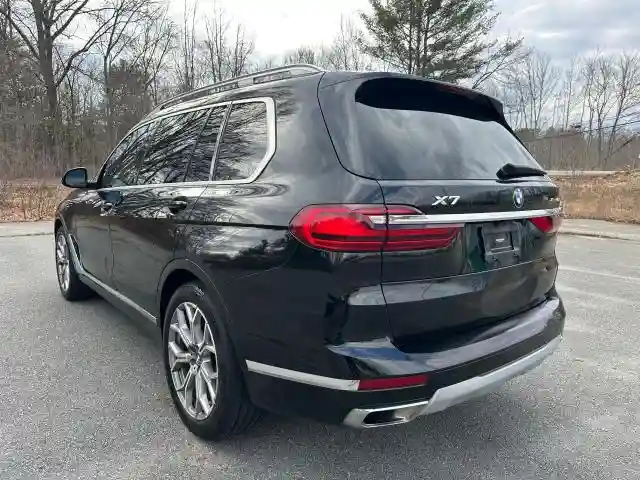 5UXCW2C09M9D98542 2021 BMW X7-2