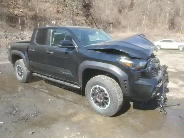 3TMLB5JN4RM083845 2024 TOYOTA TACOMA-3