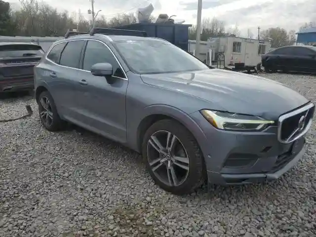 LYVA22RK8JB109678 2018 VOLVO XC60-3