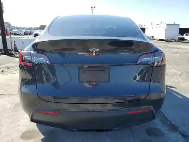 7SAYGDED4RF113579 2024 TESLA MODEL Y-5