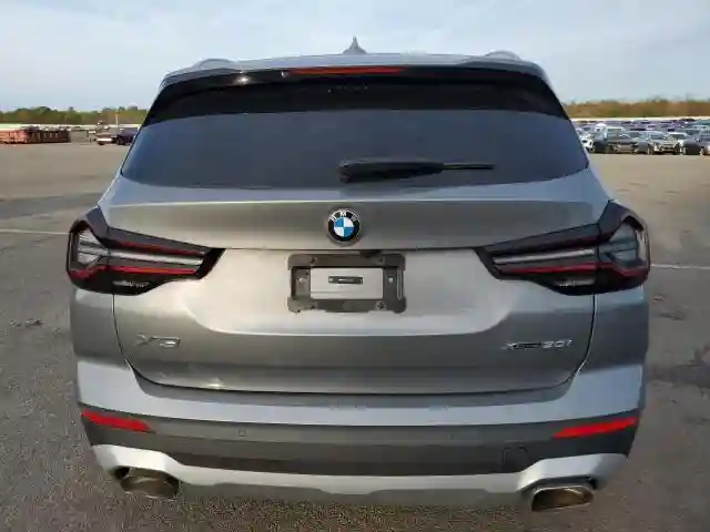 5UX53DP05R9U41219 2024 BMW X3-5