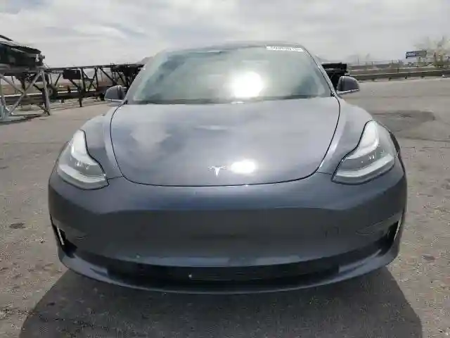 5YJ3E1EA2KF417212 2019 TESLA MODEL 3-4