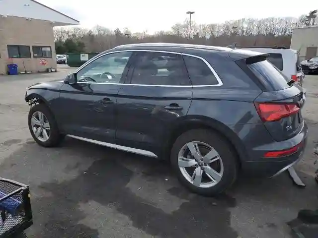 WA1BNAFY5K2139250 2019 AUDI Q5-1
