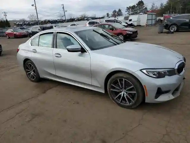 WBA5R7C58KFH00117 2019 BMW 3 SERIES-3