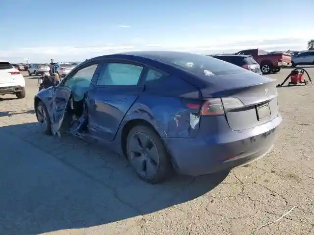 5YJ3E1EB1NF125564 2022 TESLA MODEL 3-1