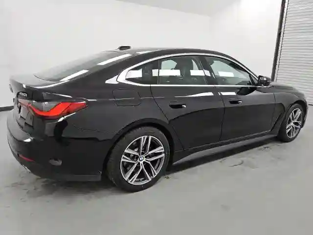 WBA63AV09RFT41453 2024 BMW 4 SERIES-2