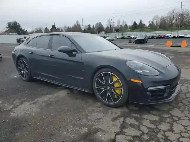 WP0CF2A74JL195989 2018 PORSCHE PANAMERA-3