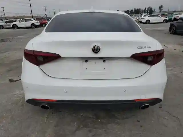ZARFAMAN7M7638886 2021 ALFA ROMEO GIULIA-5