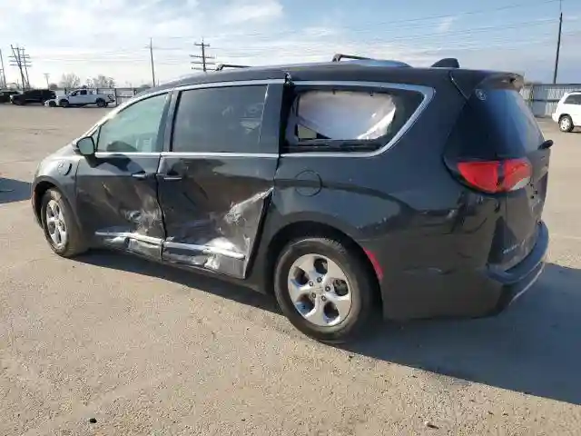 2C4RC1N7XJR230386 2018 CHRYSLER PACIFICA-1