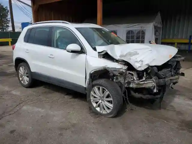 WVGBV7AX9GW586554 2016 VOLKSWAGEN TIGUAN-3