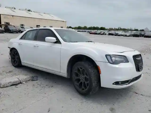2C3CCABG3KH566175 2019 CHRYSLER 300-3