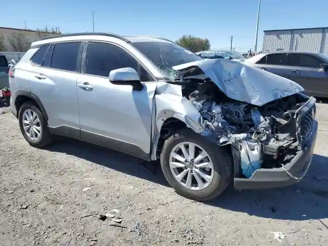 7MUBAAAGXPV055740 2023 TOYOTA COROLLA CR-3