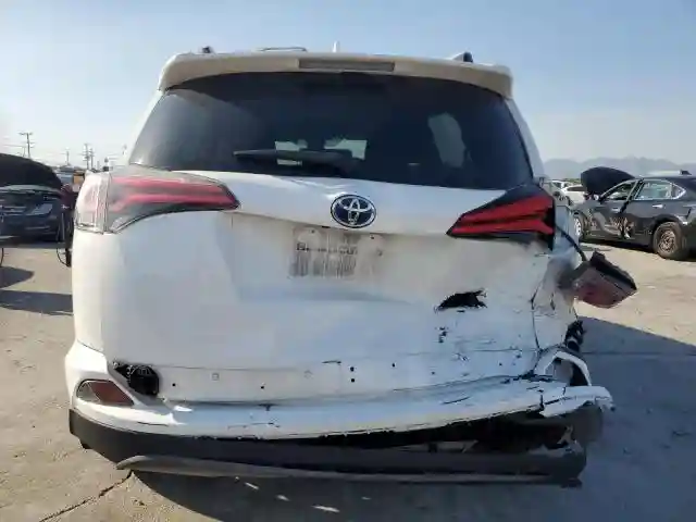 JTMRJREV8JD228187 2018 TOYOTA RAV4-5