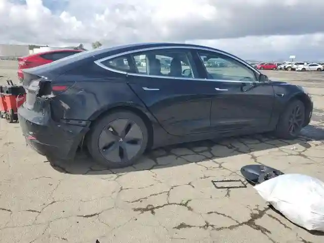 5YJ3E1EA0JF036313 2018 TESLA MODEL 3-2