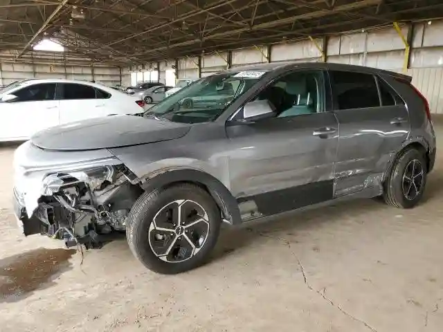 KNDCP3LE5P5069944 2023 KIA NIRO-0