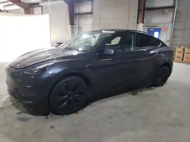 7SAYGDED1RA307161 2024 TESLA MODEL Y-0