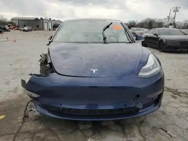 5YJ3E1EB5KF392038 2019 TESLA MODEL 3-4
