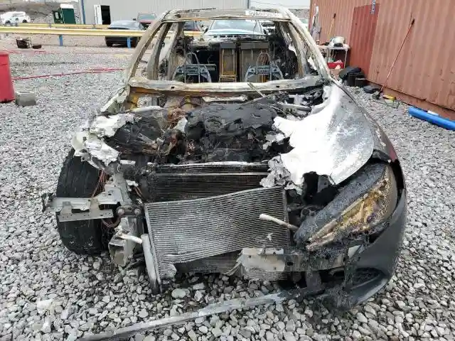 ZARFAEBN5H7535573 2017 ALFA ROMEO GIULIA-4