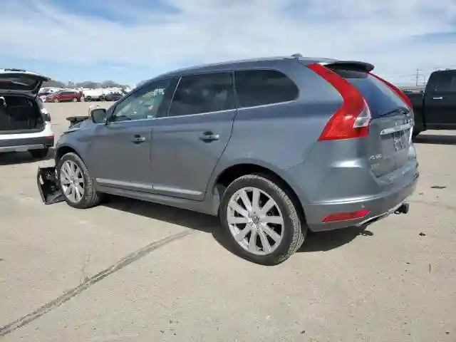 YV449MRU5H2061796 2017 VOLVO XC60-1
