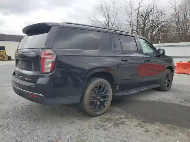 1GNSKEKD1NR120755 2022 CHEVROLET SUBURBAN-2