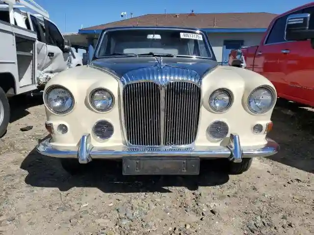 1M1311 1970 JAGUAR ALL OTHER-4
