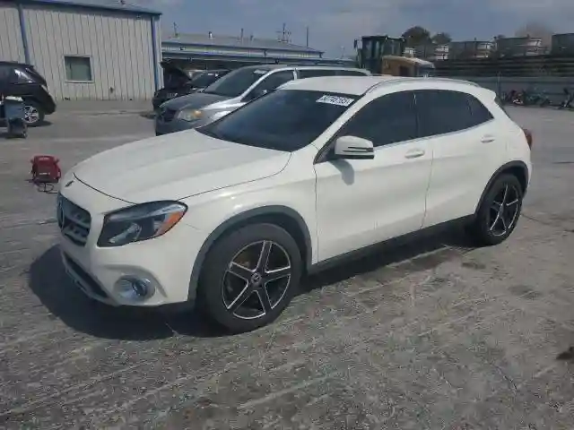WDCTG4GB1JJ399370 2018 MERCEDES-BENZ GLA-CLASS-0