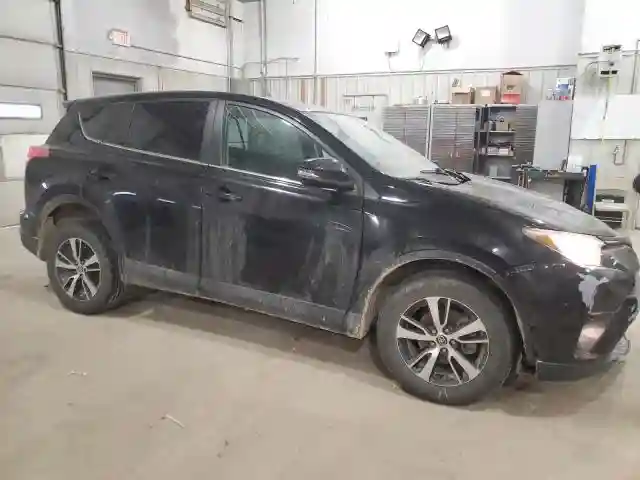 2T3RFREV7JW790330 2018 TOYOTA RAV4-3