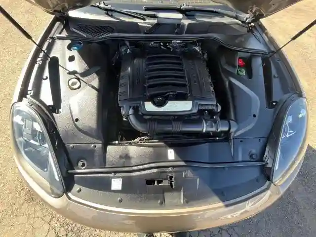 WP1AA2A26JKA00392 2018 PORSCHE CAYENNE-4
