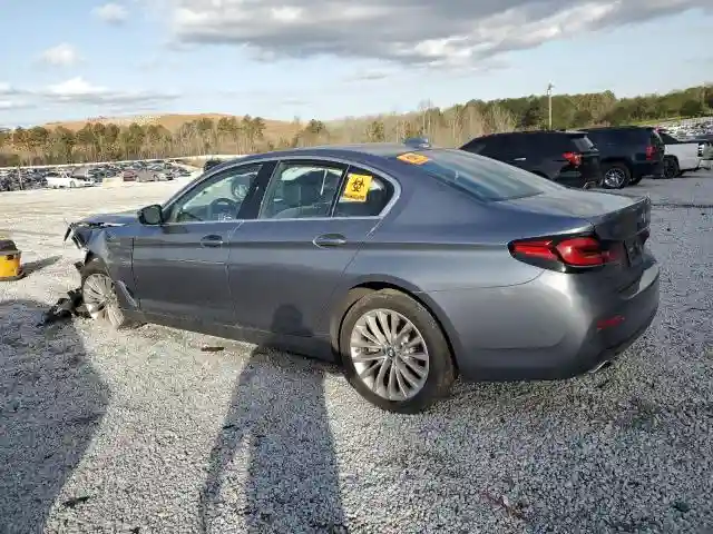 WBA53BH08MCF44747 2021 BMW 5 SERIES-1