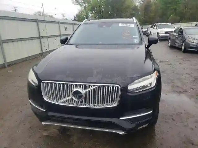 YV4A22PL7H1109228 2017 VOLVO XC90-4