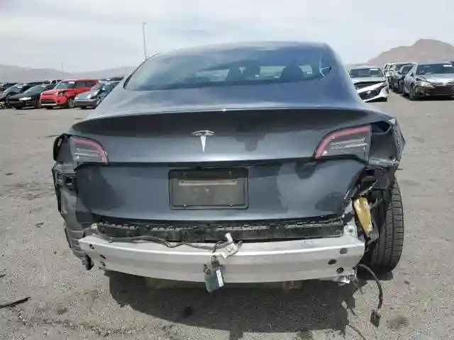 5YJ3E1EA2KF417212 2019 TESLA MODEL 3-5