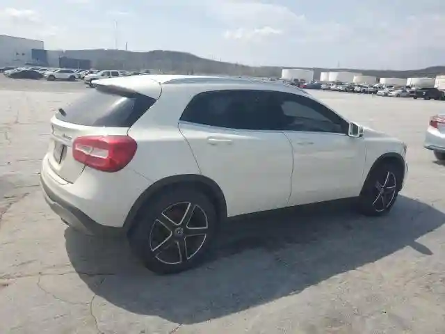 WDCTG4GB1JJ399370 2018 MERCEDES-BENZ GLA-CLASS-2
