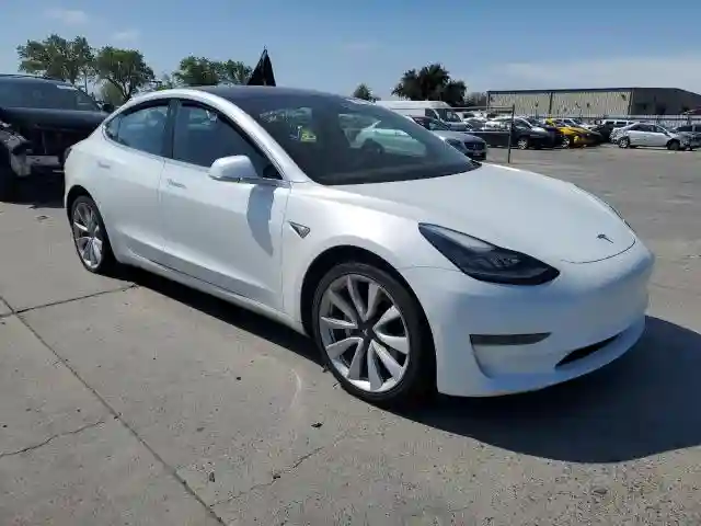 5YJ3E1EA5JF047257 2018 TESLA MODEL 3-3
