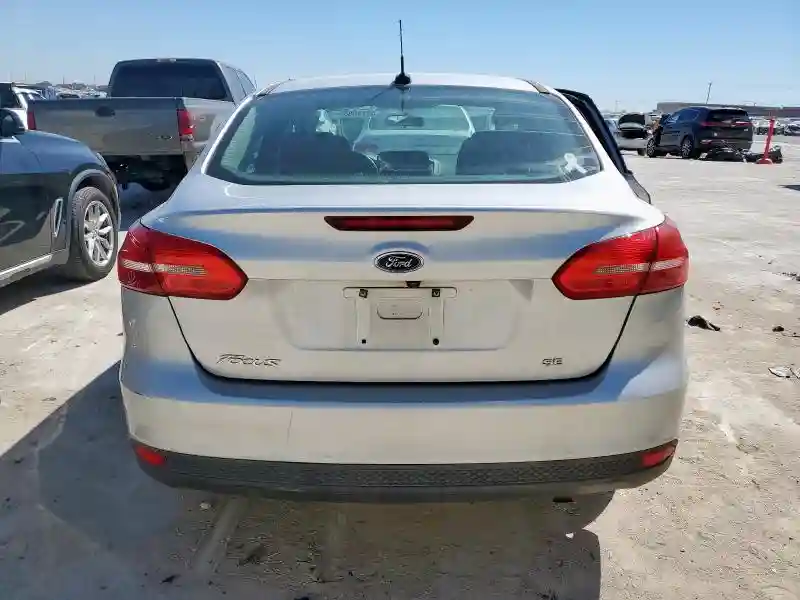 1FADP3F20GL285367 2016 FORD FOCUS-5